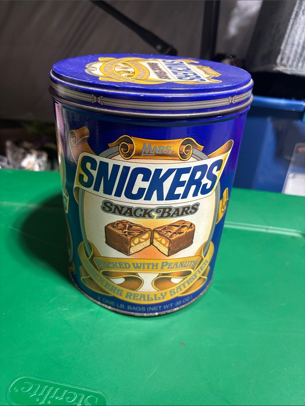 Snickers Tin